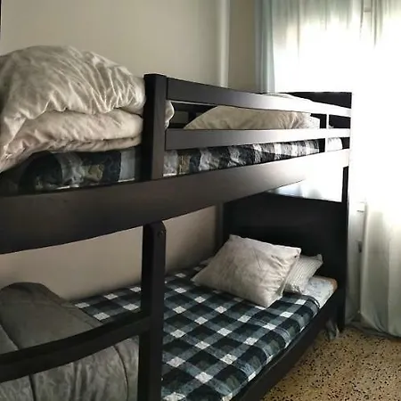 Piso Familiar En * Llanca