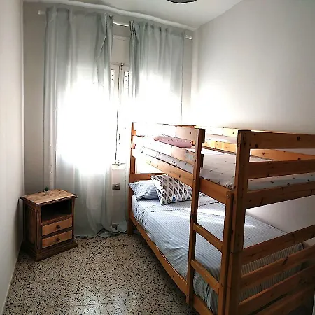 Piso Familiar En * Llança